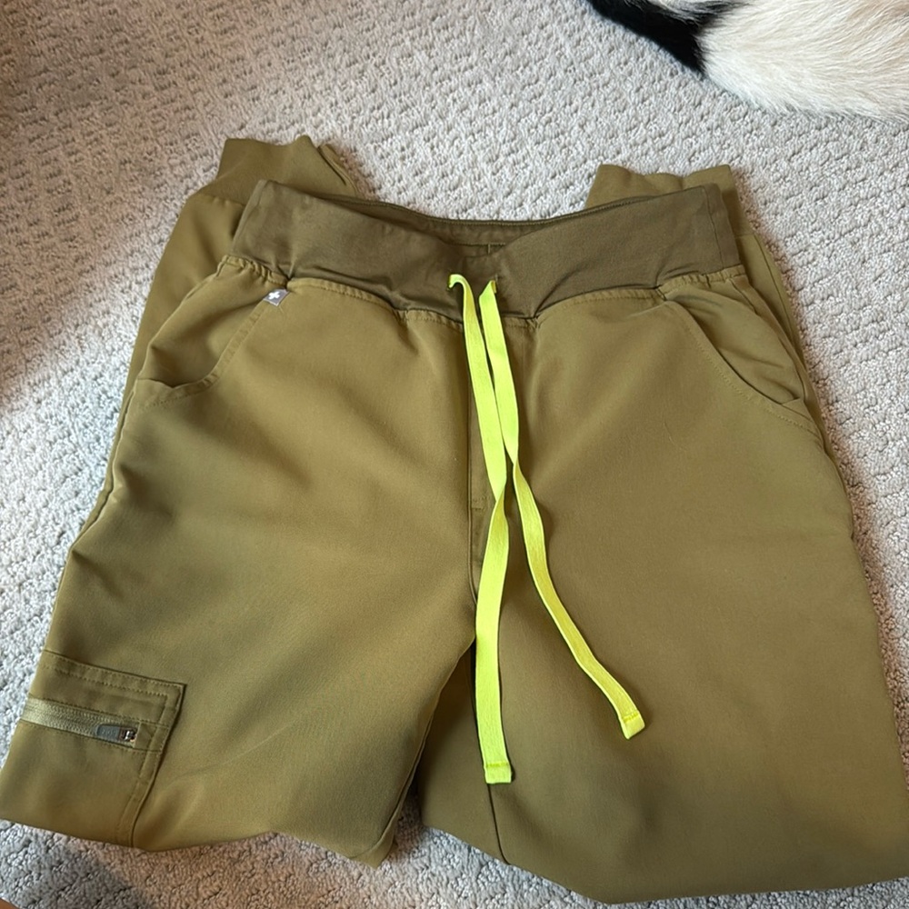 Figs high waisted jogger bottoms